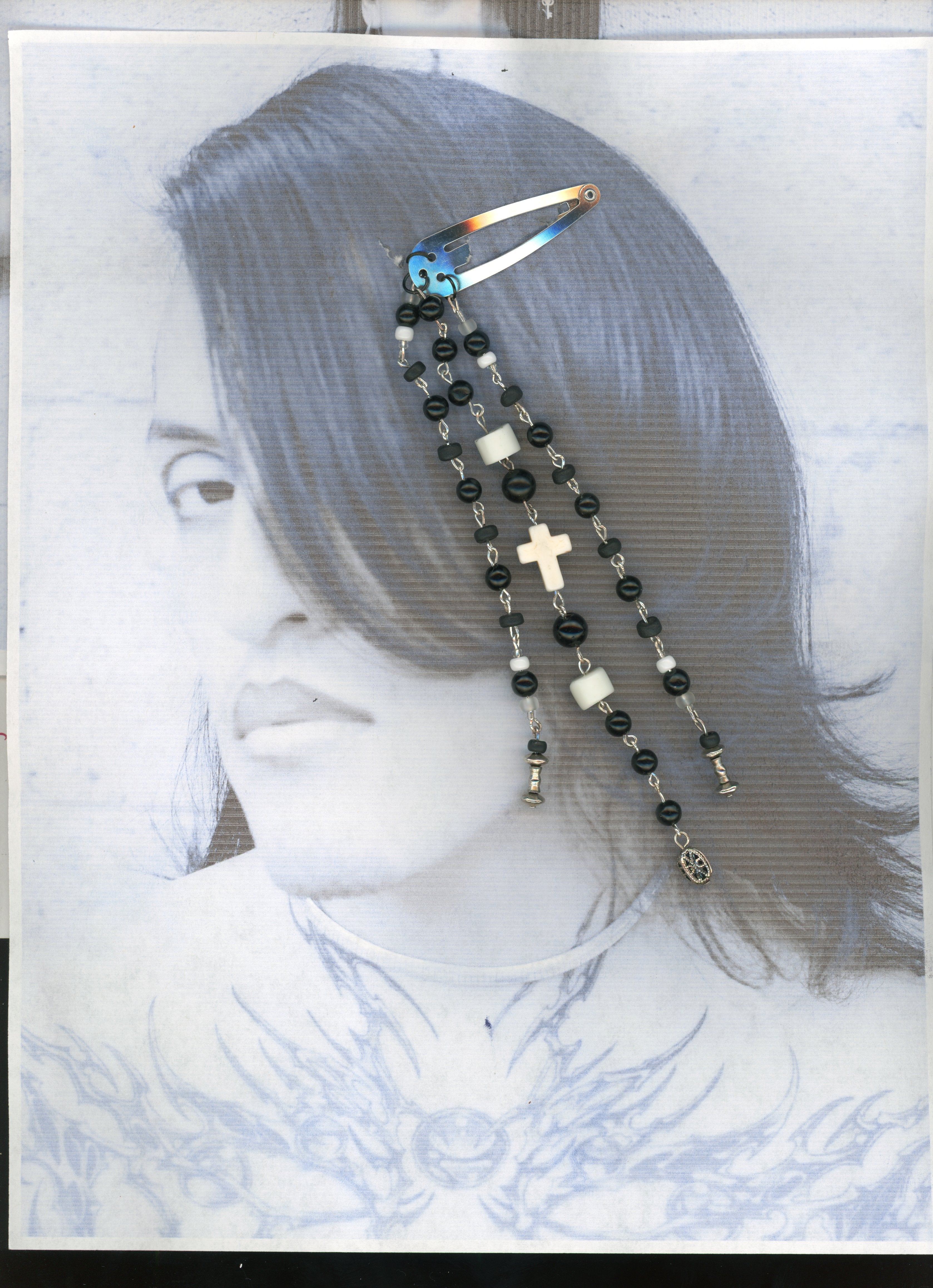 rosario hueso hair jewelry
